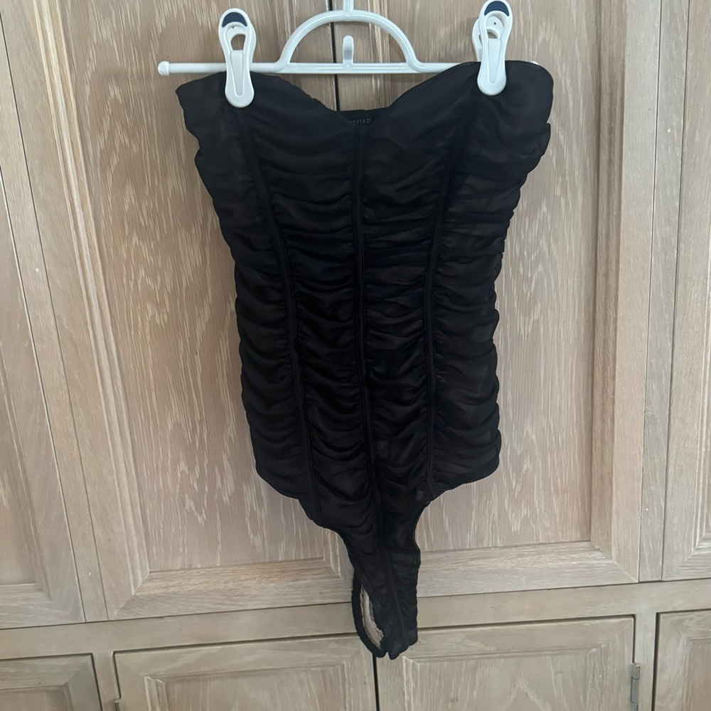 Forever 21 Mesh Ruched Sweetheart Bodysuit